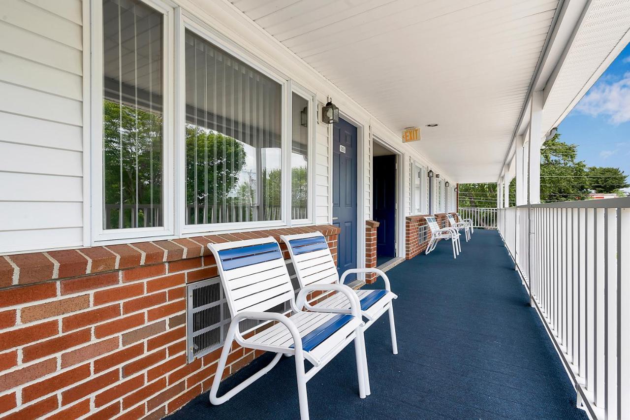 Usa Inn Wells Kültér fotó